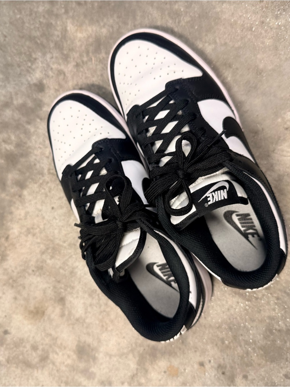Nike panda dunk low womens shoe- like new